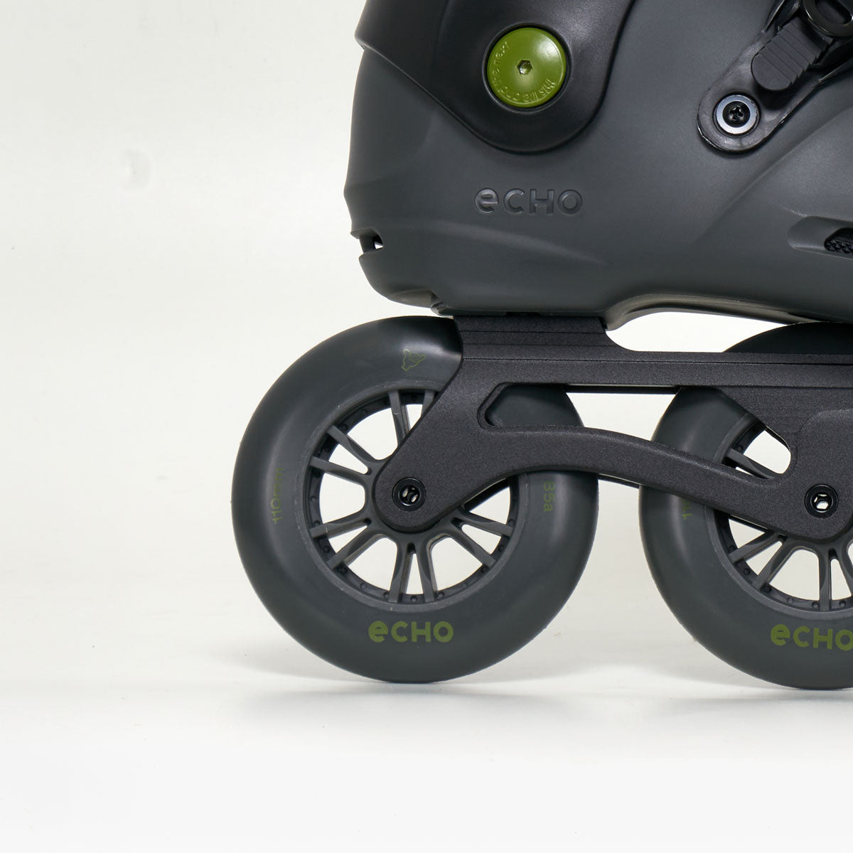 Echo Sonar 3-Wheeled Skates