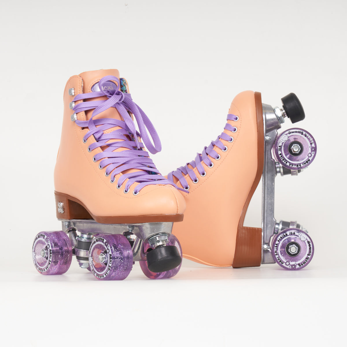 Moxi Beach Bunny Peach Rollerskates - Loco Skates