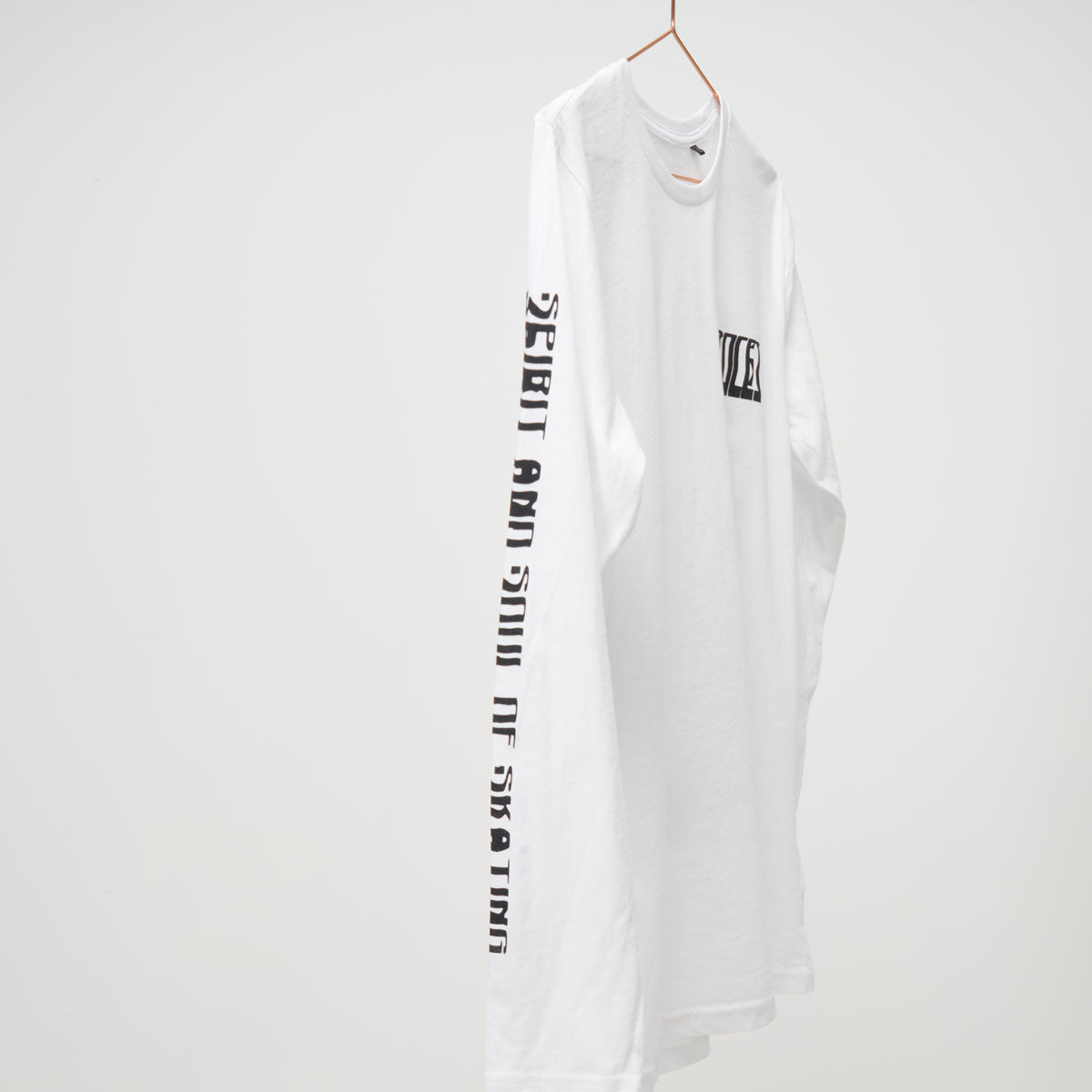 Roces 'Glitch' Longsleeve T-shirt - White