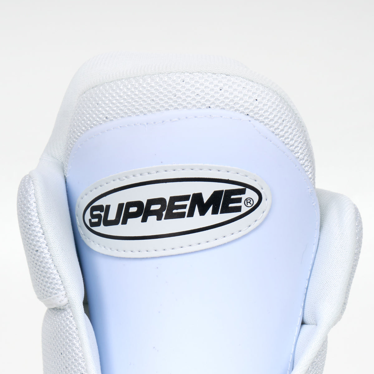 Supreme Turbo White Liner
