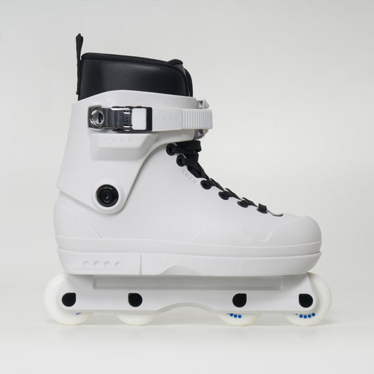 Them 909 Skates White - With Them Liner, V.3 Soulplate and NEW SHELL SIZES