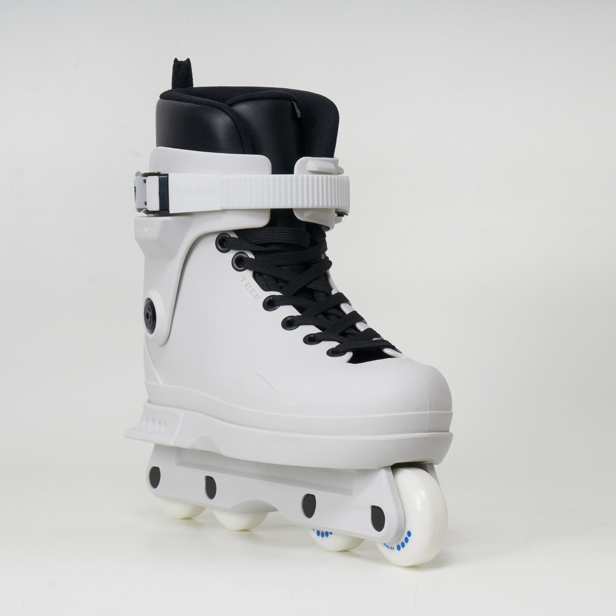 Them 909 Skates White - With Them Liner, V.3 Soulplate and NEW SHELL SIZES