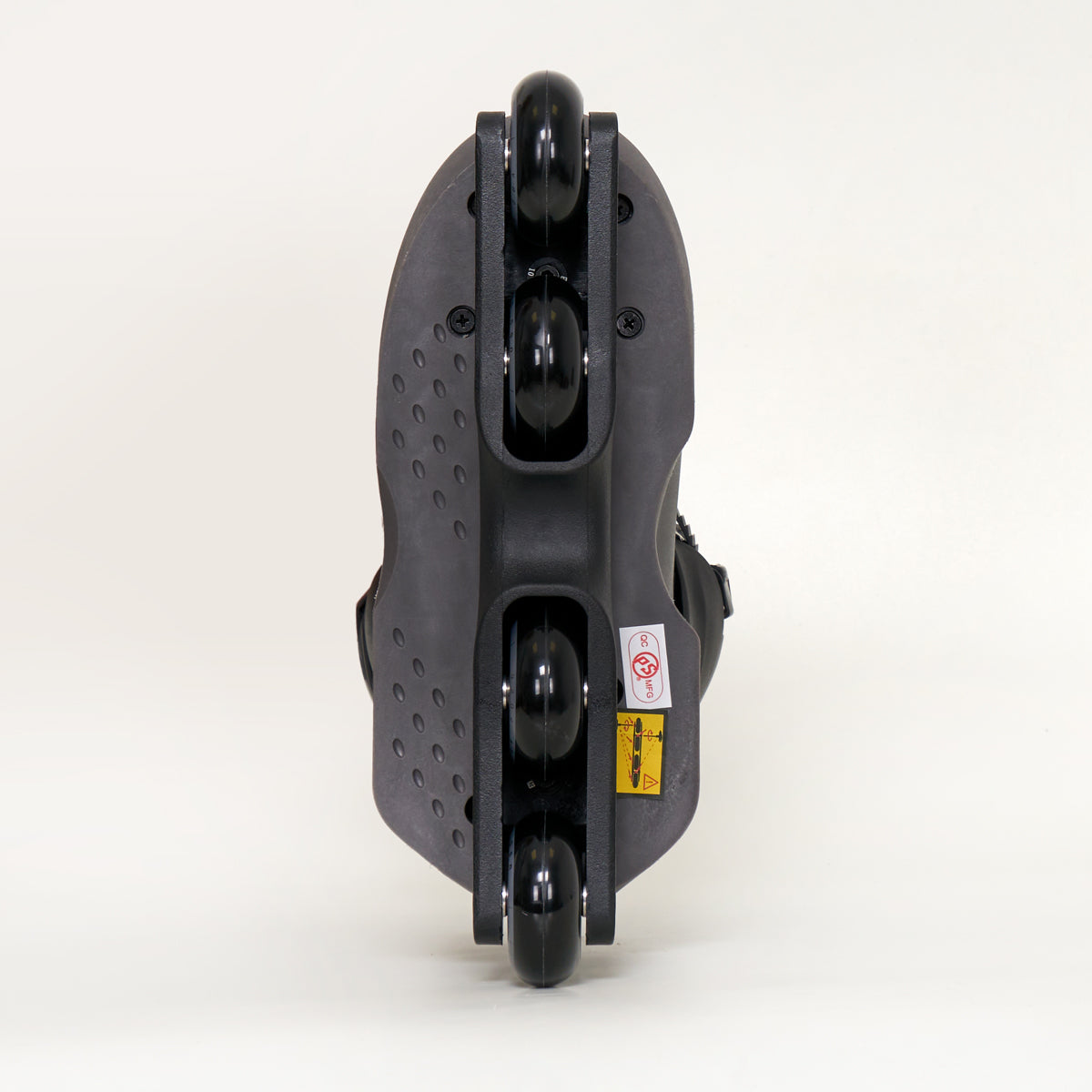 USD Sway Chess Skates - Black