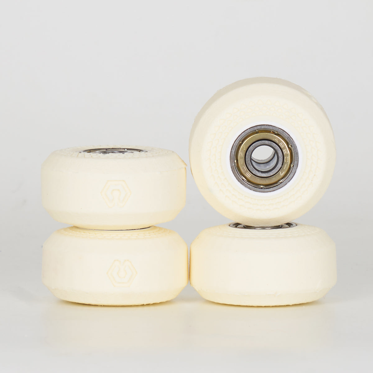 Chroma Anti-Rocker Wheels With Bearings - White - Loco Skates