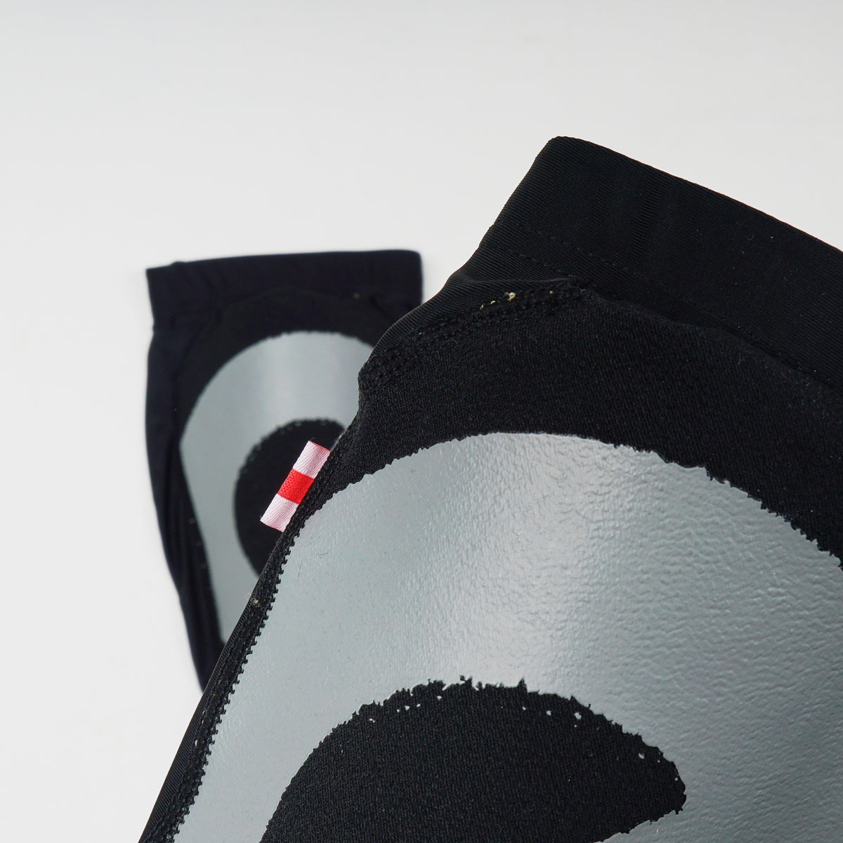 Ennui BLVD Shinguards
