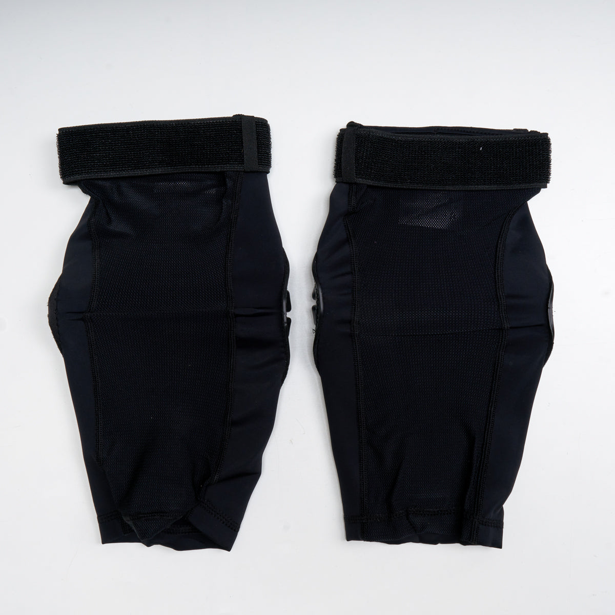 Ennui Shock Sleeve Knee Gaskets V2