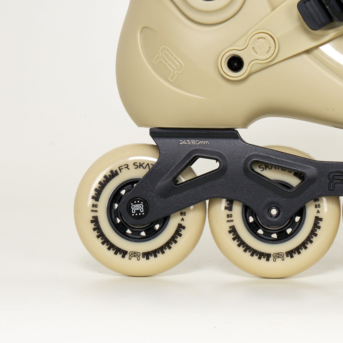 FR Skates FR3 80 X3R Skates - Unisex - Sand