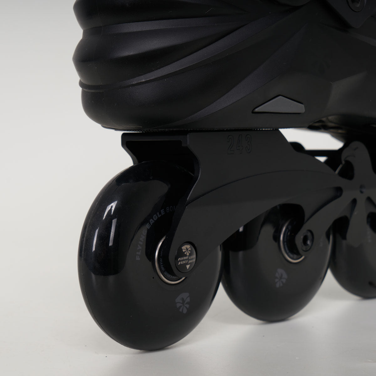 Flying Eagle X7F Reaver 80 Inline Skates - Unisex - Black
