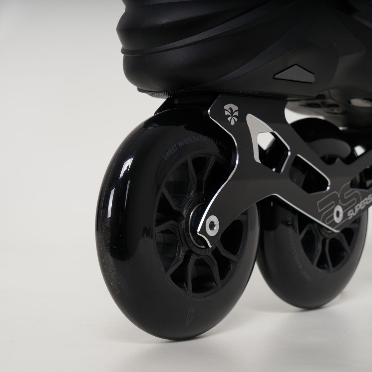 Flying Eagle Reaver 110mm Inline Skates - Unisex - Black