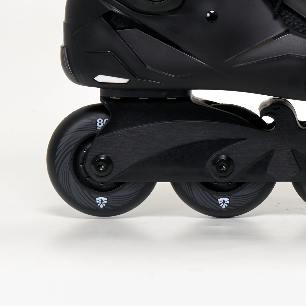 Flying Eagle X1 Shrike Lite Skates - Black