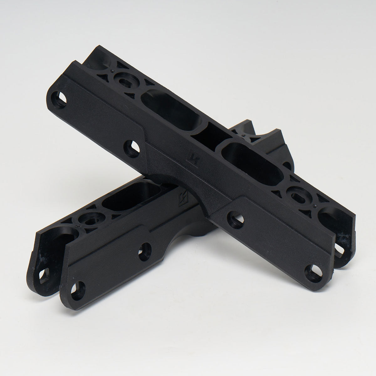 Kizer Advance 72 UFS Frames - Black - Loco Skates