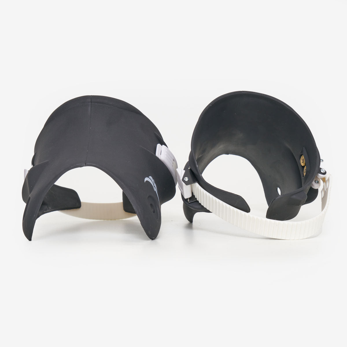 Razors Genesys Cuffs - White buckle - Loco Skates