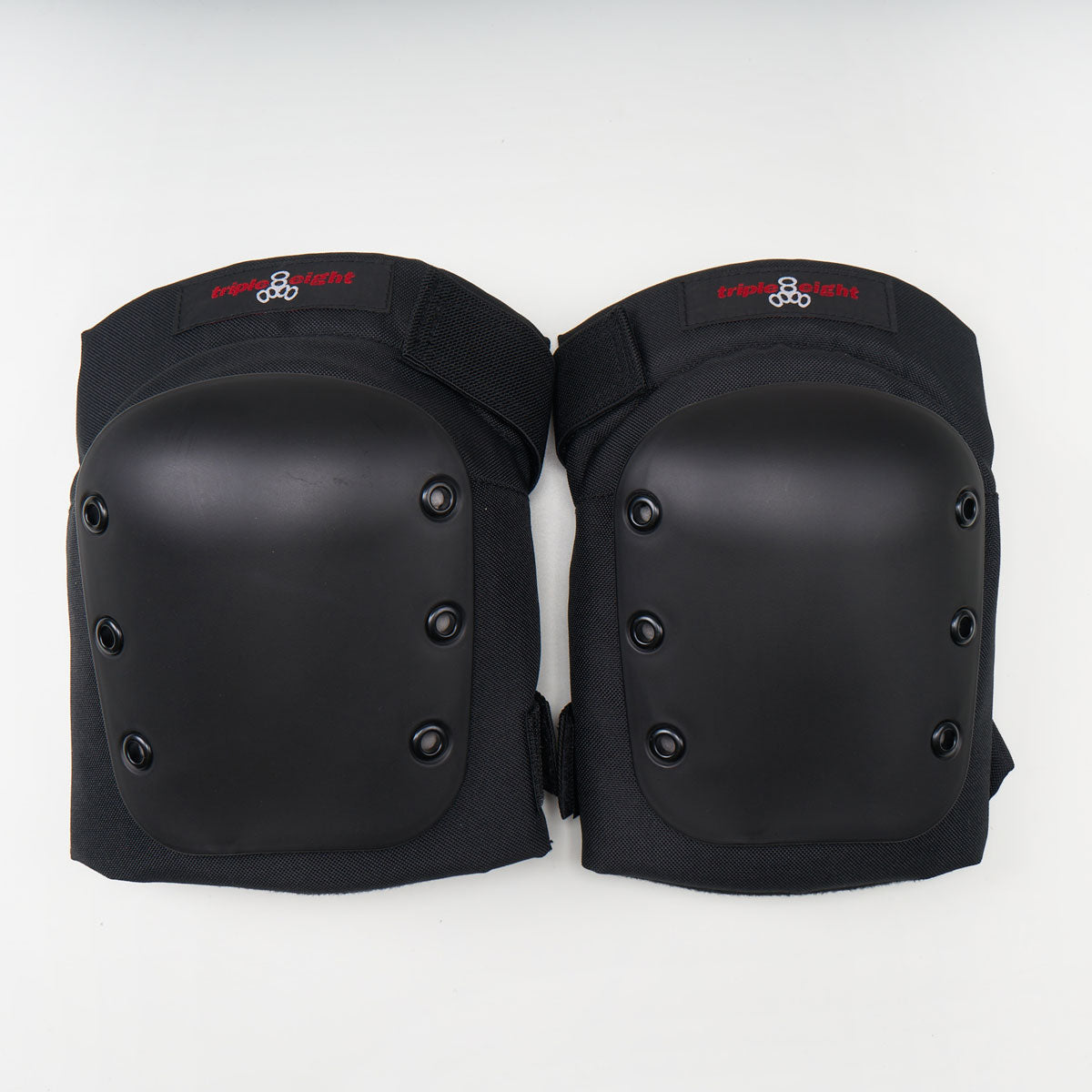 Triple Eight Street Knee Pads - Loco Skates