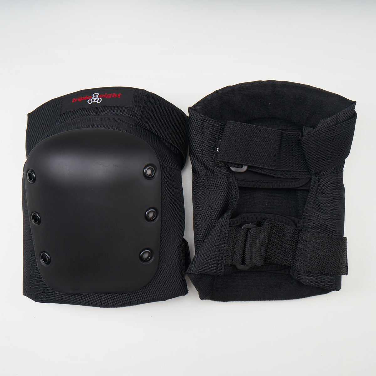 Triple Eight Street Knee Pads - Loco Skates