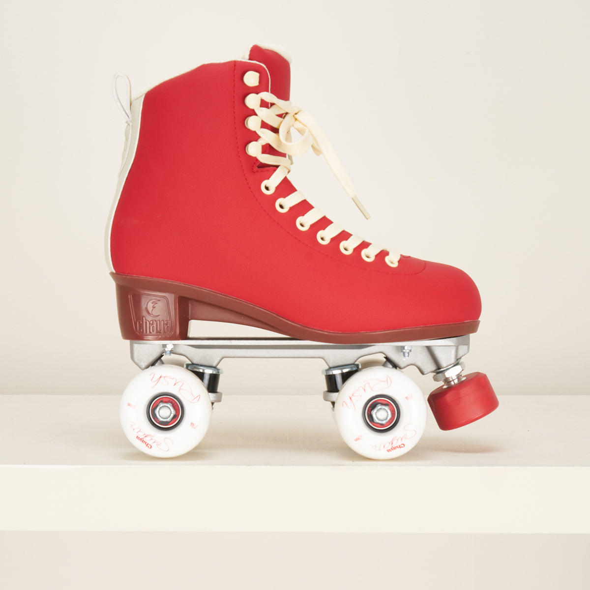 Chaya Deluxe Rollerskates Ruby Loco Skates