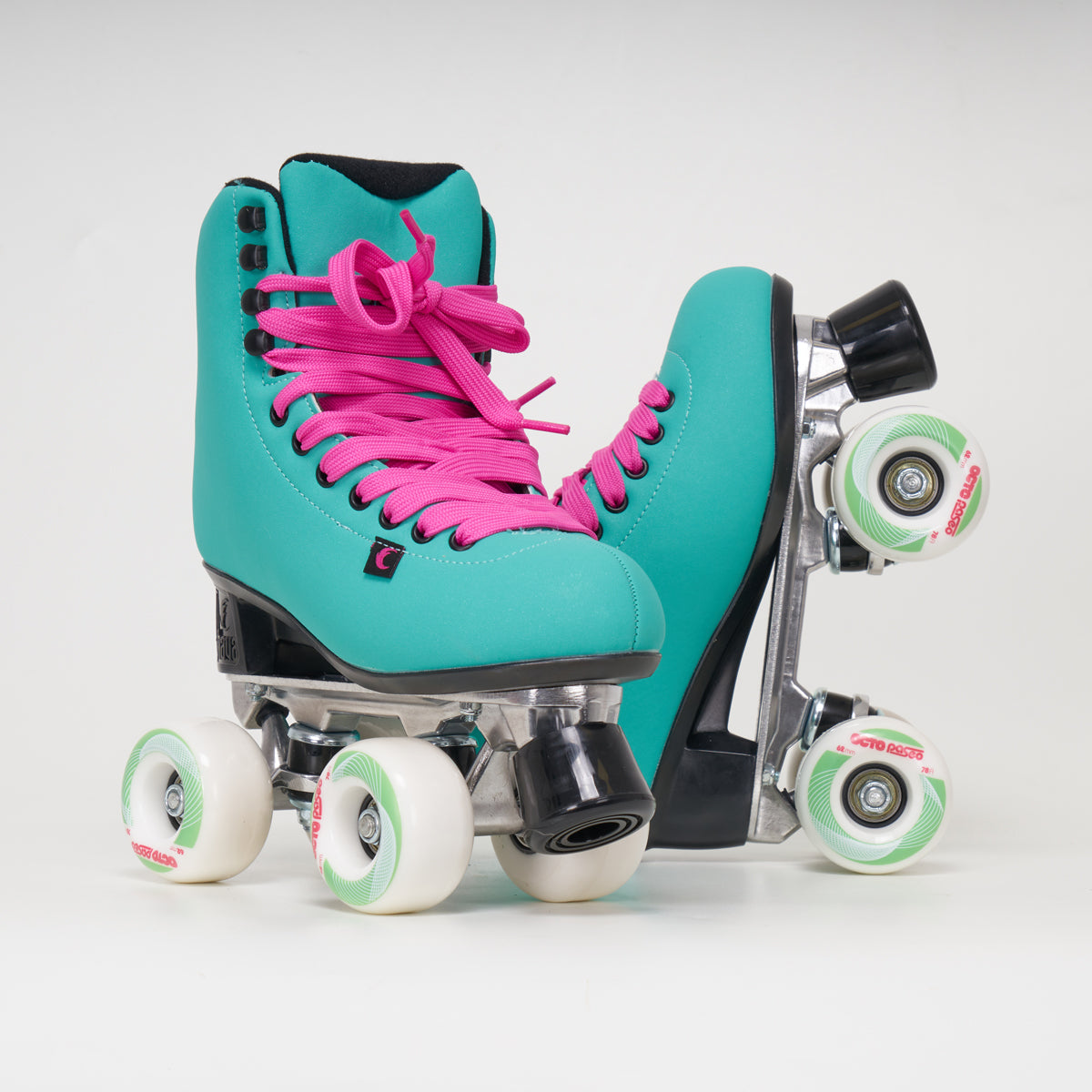 Chaya Melrose Deluxe Rollerskates - Turquoise