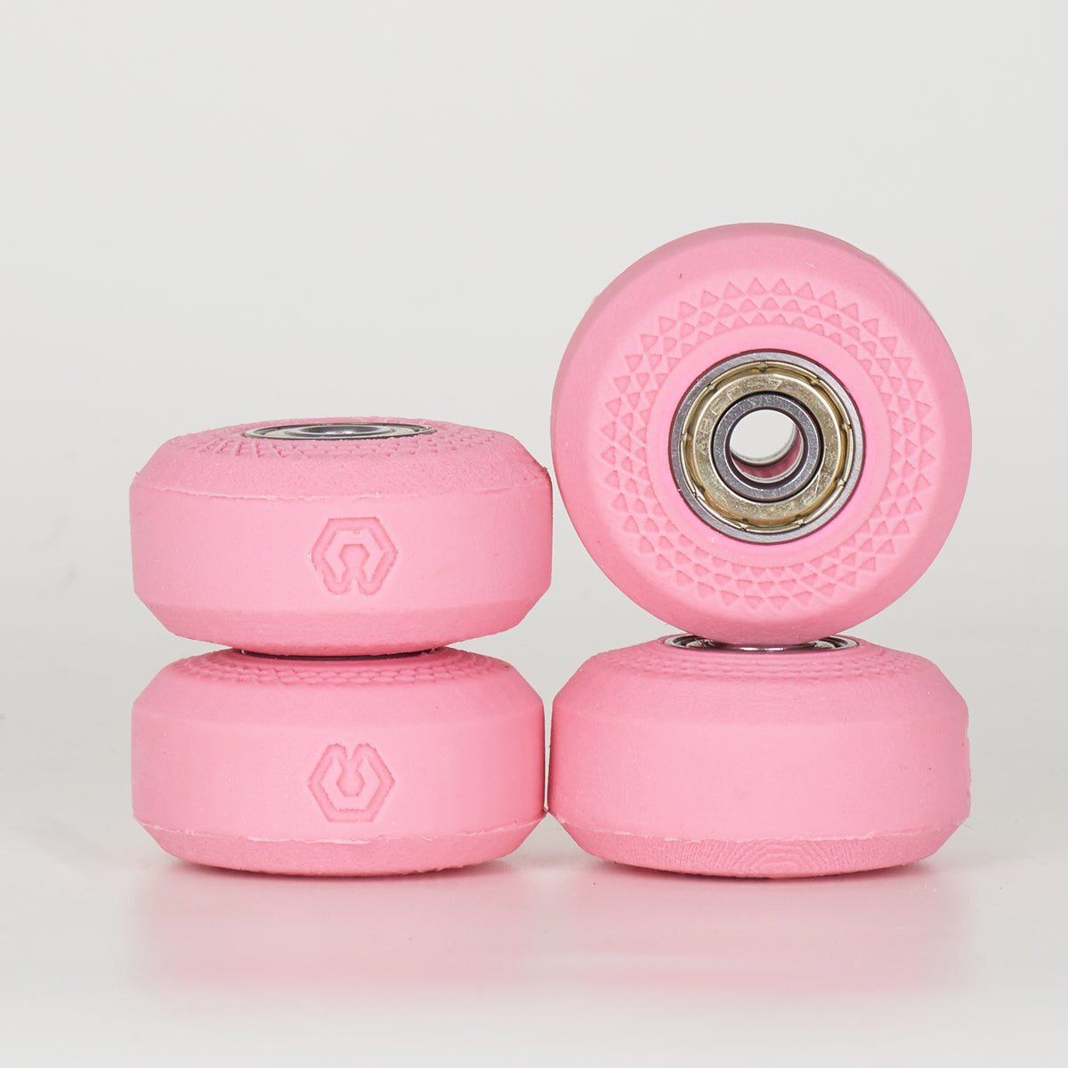Chroma AntiRocker Wheels With Bearings Bladies Pink Loco Skates